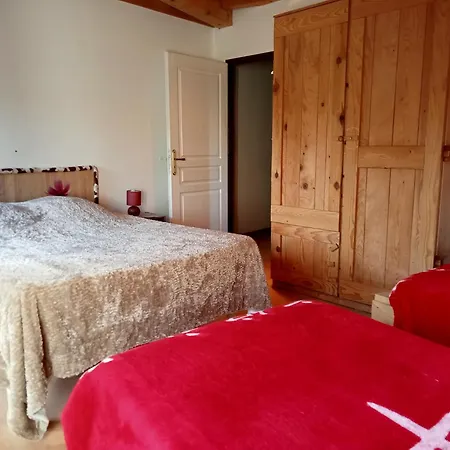 Maison Mouilhade Holiday home Chaspuzac